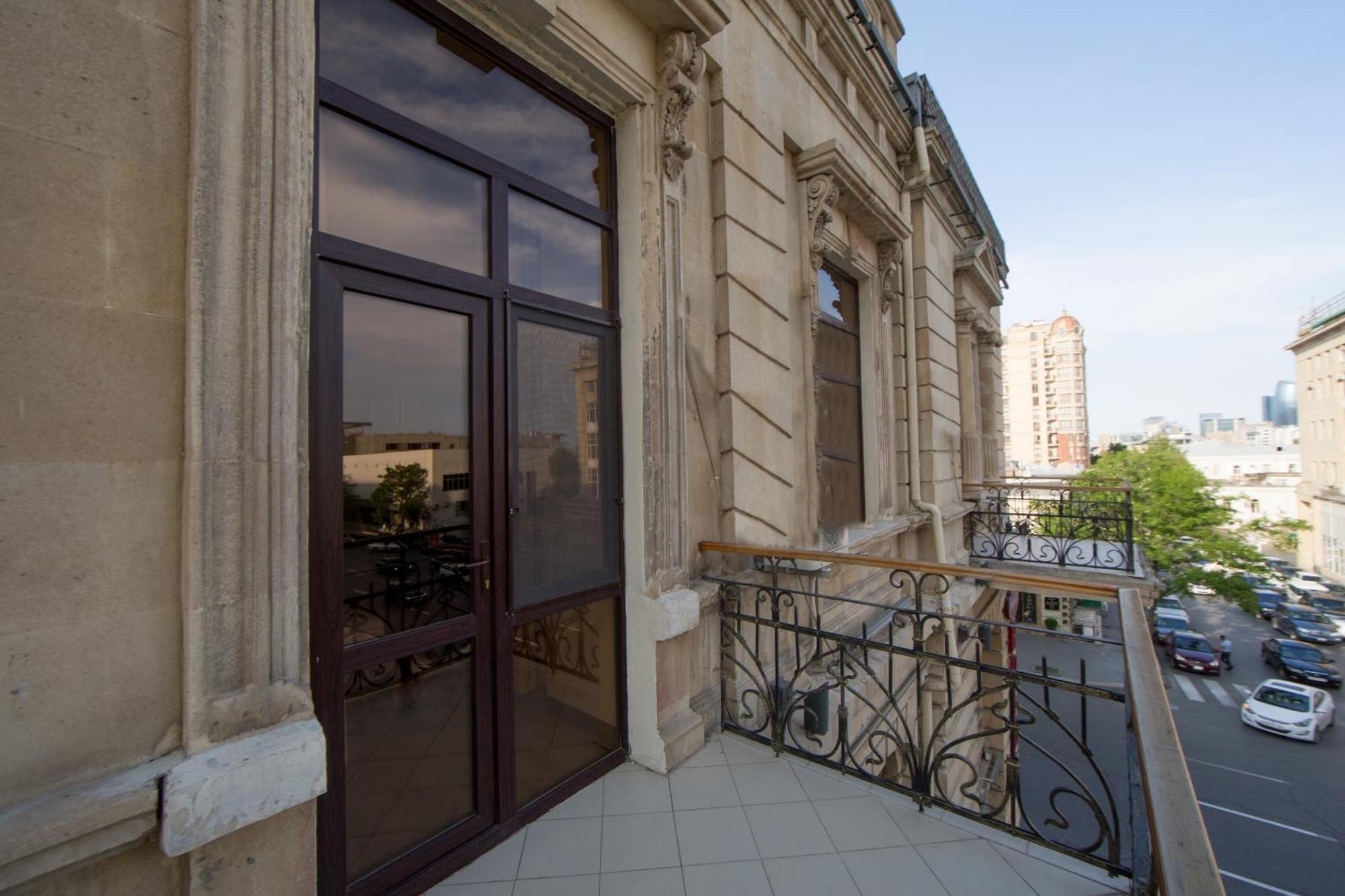 Passaje Old Hotel Baku Eksteriør bilde