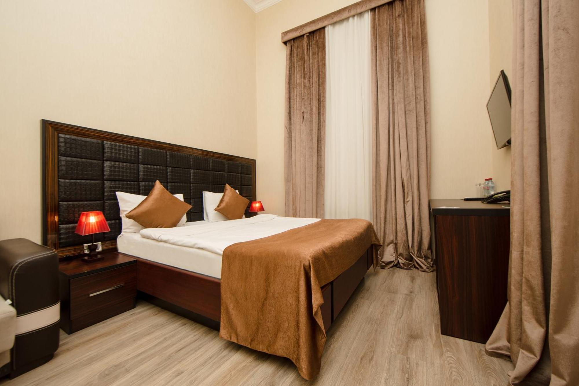 Passaje Old Hotel Baku Eksteriør bilde